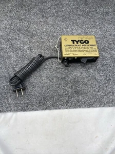 Tyco Model No. 899 V HO Vintage Hobby Model Train Transformer 18 V DC 20V AC - Picture 1 of 3