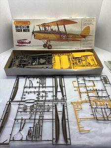 Vintage Matchbox Tiger Moth DH-82A/C 1:32 Scale Model Kit PK-505 - Picture 1 of 5