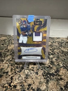 2024 Panini Select Tyrone Tracy Jr. Giants Gold Disco RPA/10 Rookie Sig Mem - Imagen 1 de 2