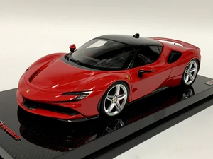 1/18 MR Collection Ferrari SF90 Stradale Neu Rosso Corsa schwarz Top FE028A CF372 - Bild 1 von 9