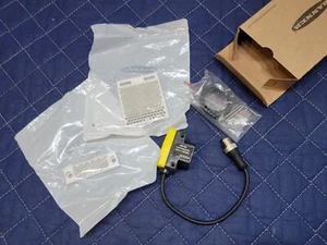 Banner QS30ELVCQPMA Photoelectric Sensor 10-30VDC NPN/PNP 78" (2m) range, 500µs - Picture 1 of 9