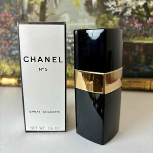 READ Vintage Chanel No 5 Spray Cologne 1 1/2 oz  Refillable Black Case - Picture 1 of 8