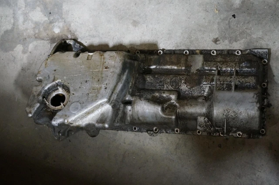 Cacerola de aceite del motor OEM BMW E46 M54 01-05 325i 330i 325ci 330ci Foto 1 de 4