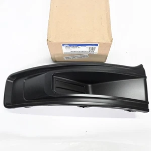 Genuine OEM FORD 2013-2019 Flex Bumper Fog Light Cover Psgr. DA8Z-17E810-AA - Bild 1 von 1
