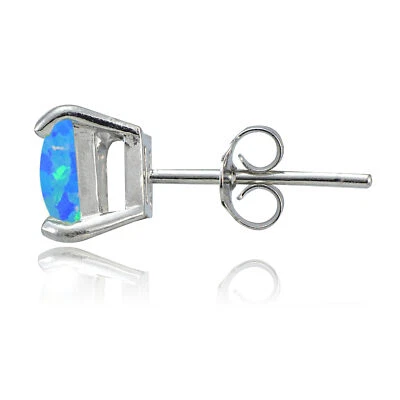 Aretes cuadrados de plata 925 creados en laboratorio de ópalo azul de 6 mm Foto 1 de 2