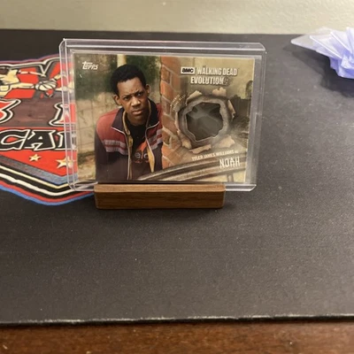 TOPPS WALKING DEAD EVOLUTION TYLER JAMES WILLIAMS/NOAH RELIC CARD - Image 1 of 2