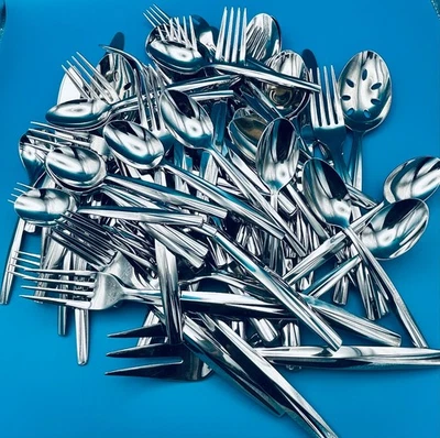 LOTE ENORME 88 PIEZAS DANSK DAS50 servicio para 16 cubiertos de acero inoxidable cubiertos 18/10 Foto 1 de 4