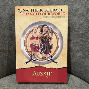 Xena: Their Courage Changed Our World Hardcover Book - Bild 1 von 9