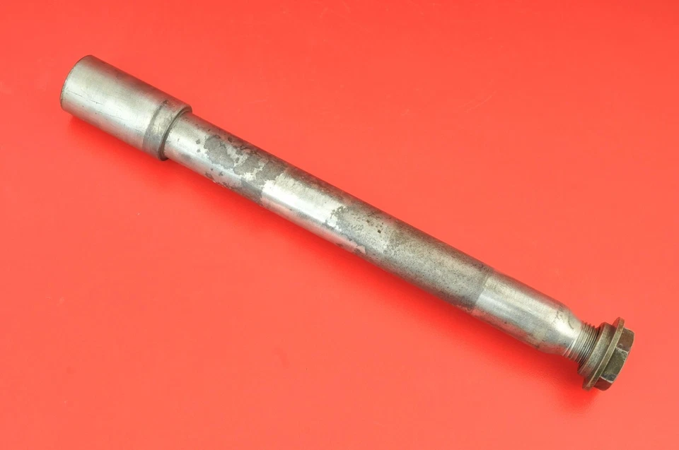 Yamaha YZ250 YZ 250 1999-2004 perno de eje de rueda delantera 5BE-25181-00-00 Foto 1 de 4