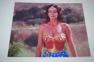 Lynda Carter Wonder Woman pinup 8x10 glossy photo Busty Sexy Cleavage tv 1135 - Picture 1 of 1