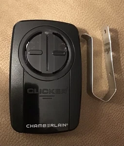 Mando a distancia para abrir puertas de garaje Chamberlain Clicker (2 botones) HBW9814 - negro - Imagen 1 de 2