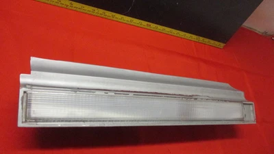 Luz de reversa Cutlass Supreme 1986-1988 lado izquierdo Foto 1 de 4