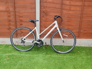 GIANT ESCAPE 2 Girls Bike - Picture 1 of 5