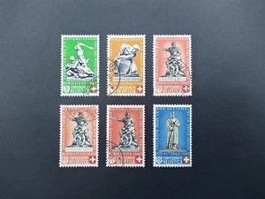 Switzerland - Sculptures (Red Cross) 1940 - beautiful used & unused stamps - Picture 1 of 2