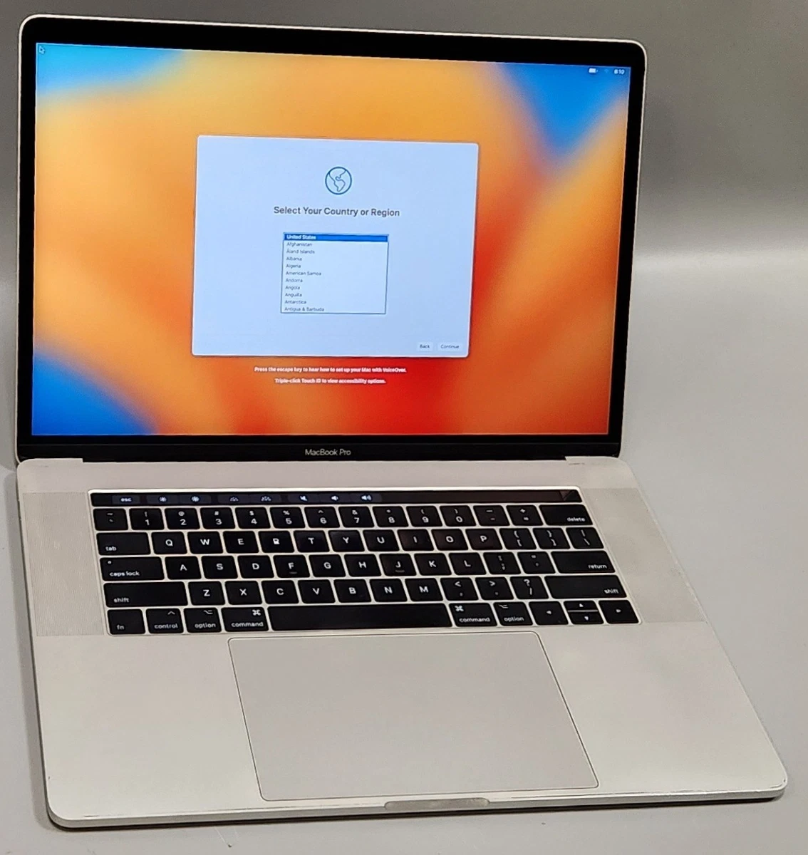 美品　MacBook Pro 2017シルバー MacBook Pro 13 インチ (2017) シルバー - Core i5 2.3 GHZ - SSD