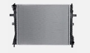 2610 New Radiator For 2002-2005 Ford Crown Victoria 4.6L V8 - Picture 1 of 1