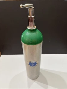 D Medical Oxygen Cylinder Tank Size D UN1072 Empty 425 Liters  preowned - Picture 1 of 9