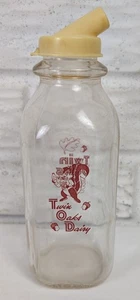 Twin Oaks Dairy 1 Pint Glass Milk Bottle Red Squirrel Logo w/ Spout Lid Vintage - Picture 1 of 9