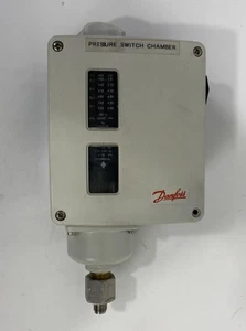 Danfoss 17-5291 R T110 Pressure Switch 3-Bar 40PSI 300kPa 017A1687-01 - Picture 1 of 7