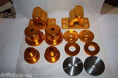 Bujes de subchasis diferencial trasero Racetune Billet para suspensión Toyota Supra Soarer PRE Foto 1 de 4