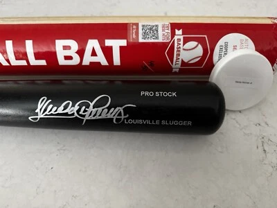 2024 HIT PARADE Cooperstown AUTOGRAPHED BASEBALL BAT SERIES 1 Sandy Alomar Jr - Image 1 of 4