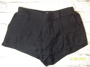 Silence Noise Damen XS schwarz Urban Outfitter Plissee Skorts Freizeitshorts 2217C - Bild 1 von 3