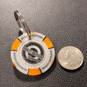 HARLEY DAVIDSON SUNROAD ~ Salon de Provence, FRANCE ~ Gray Poker chip keychain - Picture 1 of 2