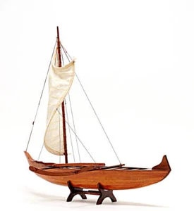 Canoa hawaiana modelo madera - Imagen 1 de 14