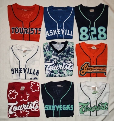 LOTE DE 9 camisetas de béisbol Asheville Tourists niños jóvenes SGA jóvenes grandes medianas Foto 1 de 2