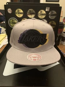 Los Angeles Lakers Mitchell & Ness “NBA Slice Halftone Collection” SnapBack Hat - Picture 1 of 8