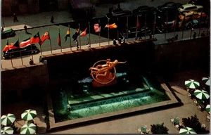Plaza of Rockefeller Center New York City Prometheus Statue Luftaufnahme Postkarte - Bild 1 von 2