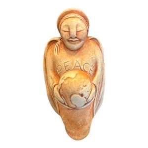Pequeña escultura de arcilla de granja de arte de pino campana escultura de paz - Imagen 1 de 4