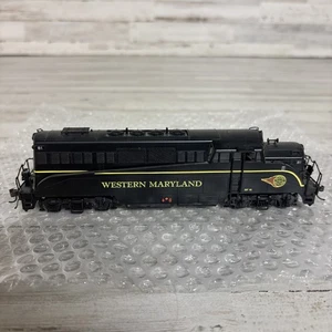 Life-Like HO Scale Western Maryland GP18 Diesel Locomotive #81 DC Powered - Picture 1 of 12