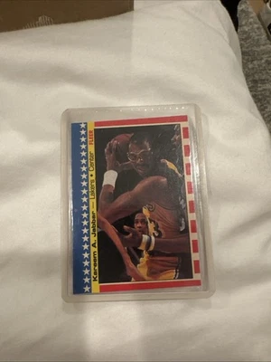 1987 Fleer Kareem Abdul-Jabbar #8 Sticker Lakers HOF - Image 1 of 2