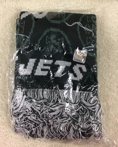New York Jets Season Ticket Holder Scarf - Perfect For Football Fans Cover