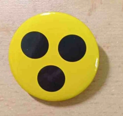 Blinder Hund Button oder Glöckchen - Bild 1 von 3