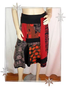 A - Jupe Fantaisie Noire Rouge Imprimée Desigual 96F2708 ETHNOGRAPHIC Taille S - Picture 1 of 8