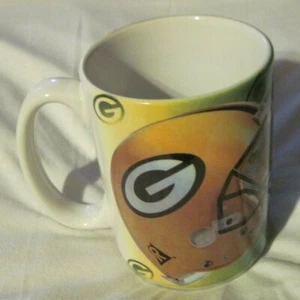 Green Bay Packers Helm Team Reflection NFL Xpress Corp. Keramiktasse - Bild 1 von 6