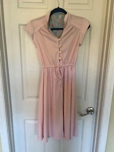 Vestido vintage años 70 hecho a mano hasta la rodilla manga gorra talla pequeña - Imagen 1 de 12