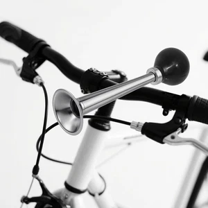 Clásico cuerno de bicicleta de metal campana de compresión fuerte se adapta a todos los manillares de bicicleta para adultos - Imagen 1 de 5