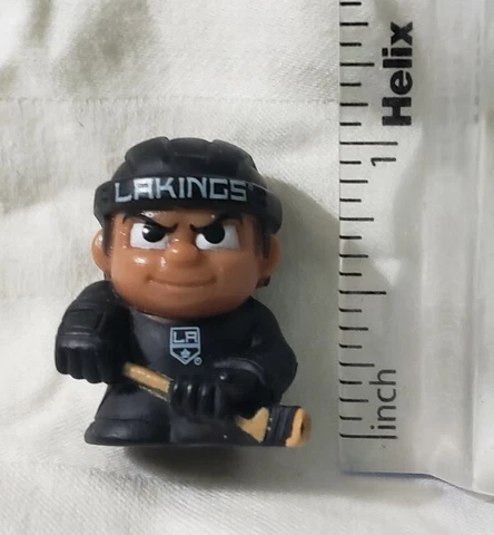 LA Kings 1" NHL Teenymates Series 1 Figure Blind Bag 1" Los Angeles Cover