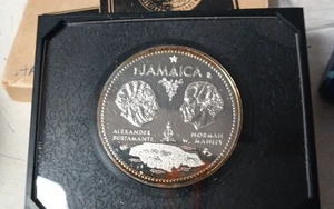 1972 JAMAICA - $10 DOLLARS - INDEPENDENCE - 1.5 Oz SILVER PROOF CROWN w/ COA - Picture 1 of 5
