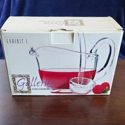 Barco con salsa de vidrio transparente Gallerie Luigi Bormioli Italia con cucharón de vidrio Foto 1 de 4