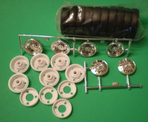 W900 Kenworth Peterbilt 359 1/25 Semi Truck Chrome Rim Wheel Tire Tractor Set - Picture 1 of 3