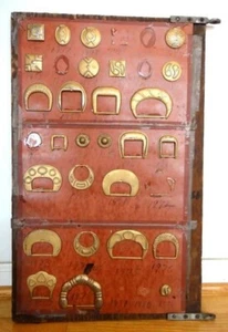 antique victorian LOT 54pc BRASS ORNAMENT HANDLES CHARMS FINDINGS DISPLAY WOOD - Picture 1 of 12