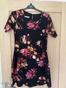 Schwarzes geblümtes Damenkleid von Pfauen, Größe - 10 - Bild 1 von 2