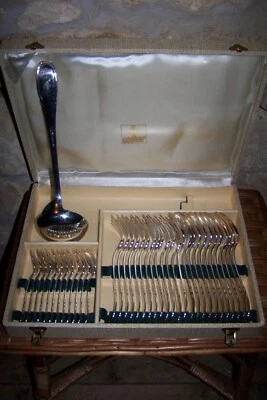 MENAGERE 37 COUVERTS ANCIENS EN METAL ARGENTE " ORFEVRERIE CODHOR "!!! - Photo 1/4