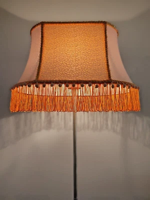 Lámpara de pie, lámpara color melocotón, estilo victoriano, lámpara de hadas, ¡hecha a mano! Foto 1 de 4