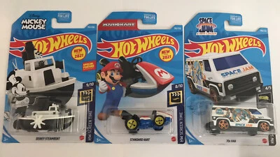 Hot Wheels Mickey Mouse Steamboat 2021, Space Jam Van, Mario Kart lote de 3 nuevos Foto 1 de 2