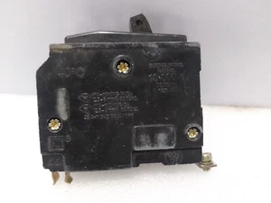 Square D 20A Disparo De Derivación 10kA 120/240V~ Tipo QOB AD-7767 - Imagen 1 de 4